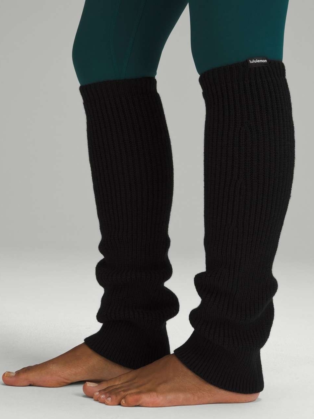 Lululemon Ribbed Knit Merino Wool-Blend Leg Warmer, Black